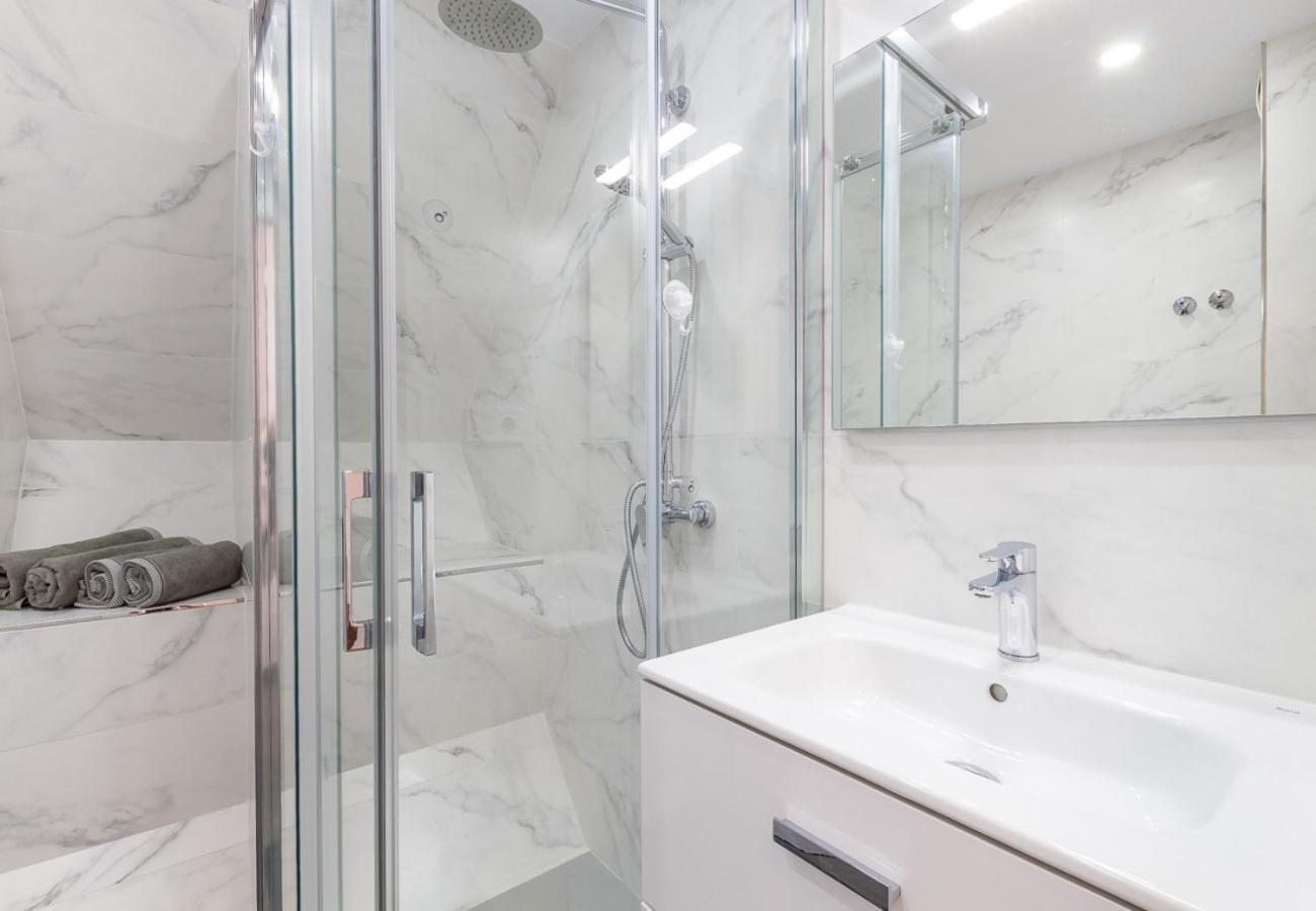 Reformado Apartamento En El Centro Con Vista Al Mar 托雷莫利诺斯 外观 照片